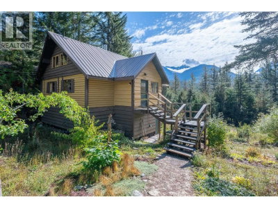 9291 EMERALD Drive | Whistler British Columbia | Slide Image Thirty-five