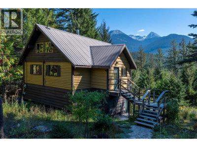 9291 EMERALD Drive | Whistler British Columbia | Slide Image Thirty-seven