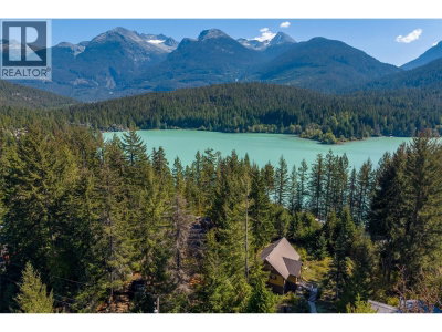 9291 EMERALD Drive | Whistler British Columbia | Slide Image Nine
