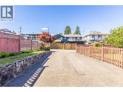 431 GLENBROOK Drive | New Westminster British Columbia | Slide Image Twenty-nine