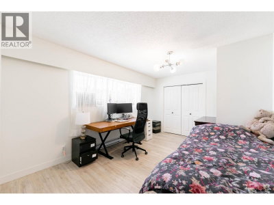 5114 WESTMINSTER Avenue | Delta British Columbia | Slide Image Eighteen