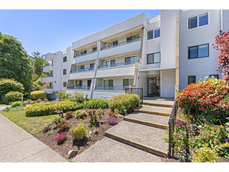 1341 GEORGE Street White Rock British Columbia, V4B 4A1 - 1 Bedroom Condo For Sale
