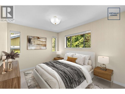 4228 ROCKRIDGE Crescent | West Vancouver British Columbia | Slide Image Twelve