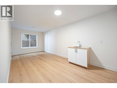 6176 ELGIN Avenue | Burnaby British Columbia | Slide Image Thirty-seven