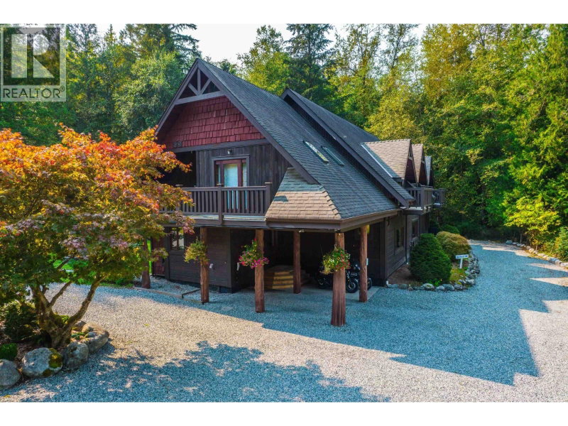 11267 PALMER ROLPH Street Maple Ridge British Columbia, V2W 1H1 - 7 Bedrooms Home For Sale