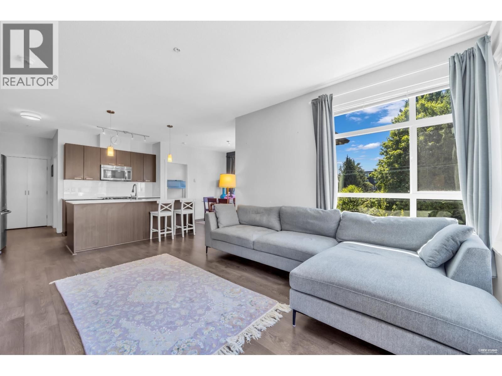 617 SMITH Avenue, Coquitlam, British Columbia V3J 0C3