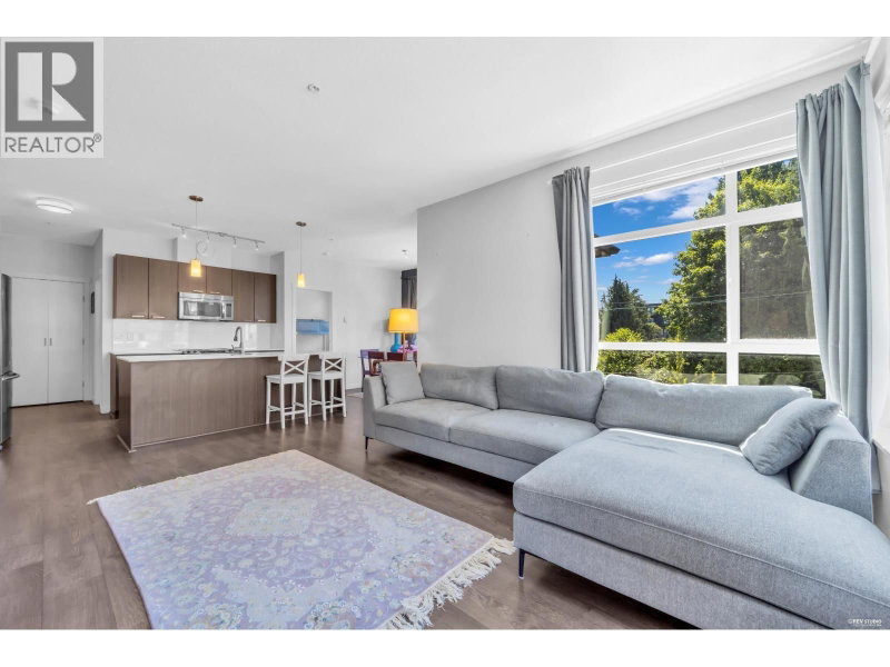 617 SMITH Avenue Coquitlam British Columbia, V3J 0C3 - 2 Bedrooms Condo For Sale