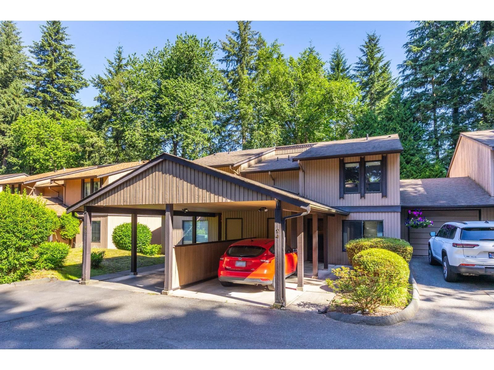 3015 TRETHEWEY Street, Abbotsford, British Columbia V2T 3R4
