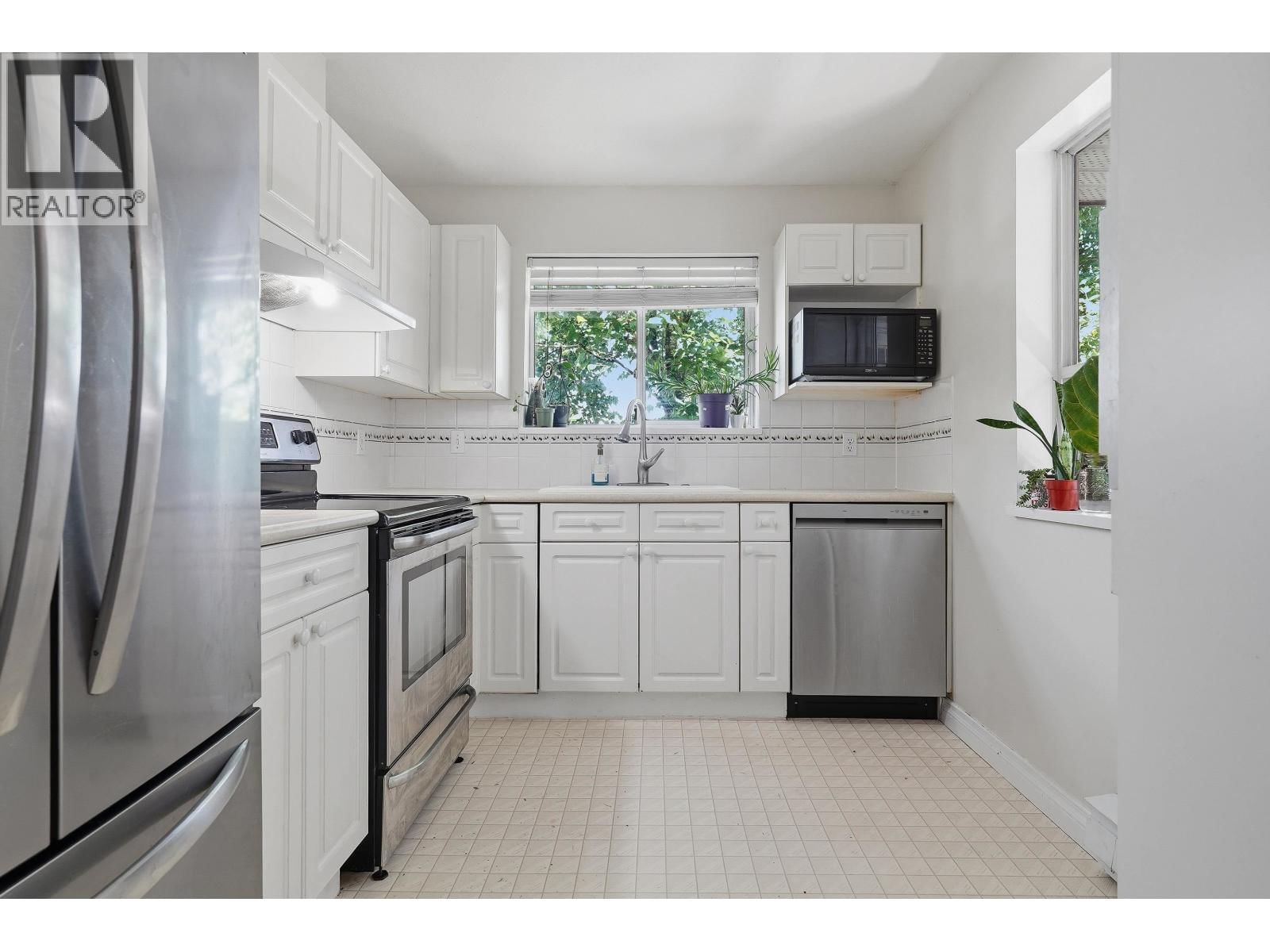 4758 53 Street, Delta, British Columbia V4K 2Z1