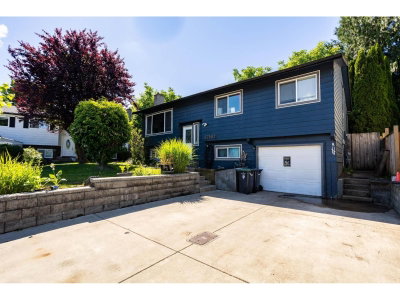 27582 31B Avenue | Langley British Columbia | Slide Image One