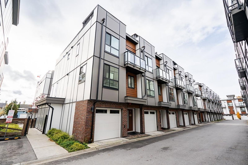 19760 55 Avenue Langley British Columbia, V3A 0L1 - 3 Bedrooms Condo For Sale