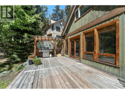 9270 PINETREE Lane | Whistler British Columbia | Slide Image Eighteen
