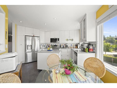 1327 BEST Street | White Rock British Columbia | Slide Image Fourteen