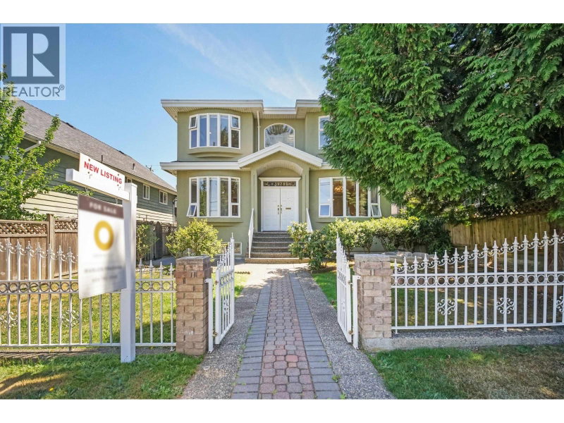 3978 VICTORIA Drive Vancouver British Columbia, V5N 4N1 - 8 Bedrooms Home For Sale