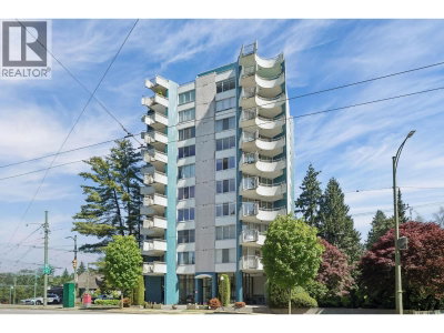 4691 10TH Avenue | Vancouver British Columbia | Slide Image Two