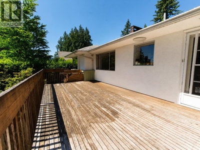 869 CLEMENTS Avenue | North Vancouver British Columbia | Slide Image Fourteen