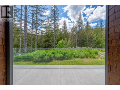 1710 RIVER RUN Place | Whistler British Columbia | Slide Image Six