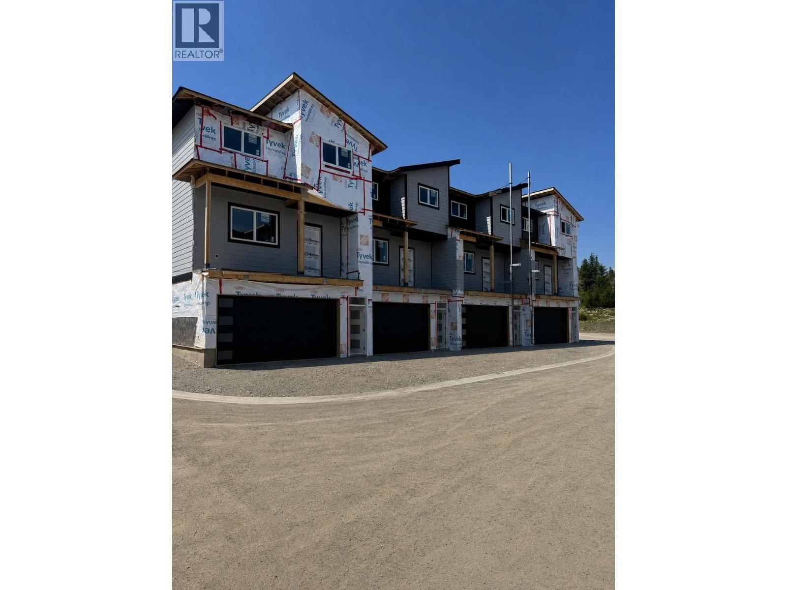2395 ROWE Street, Prince George, British Columbia V2N 0K5