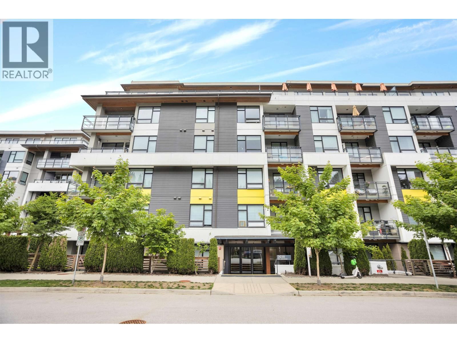 3038 ST GEORGE Street, Port Moody, British Columbia V3H 0L3