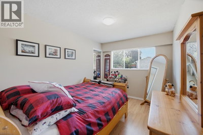 2413 SCOTT Place | Port Coquitlam British Columbia | Slide Image Eleven