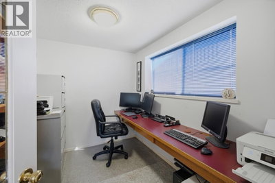 2413 SCOTT Place | Port Coquitlam British Columbia | Slide Image Eighteen