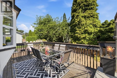 2413 SCOTT Place | Port Coquitlam British Columbia | Slide Image Twenty