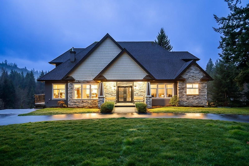 10228 STAVE LAKE Road Mission British Columbia, V2V 0B5 - 7 Bedrooms Home For Sale