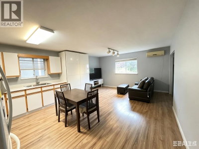 714 RENNIE Place | New Westminster British Columbia | Slide Image Fourteen