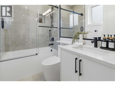 3871 SPRINGFIELD Drive | Richmond British Columbia | Slide Image Thirteen