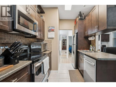 3176 PLATEAU Boulevard | Coquitlam British Columbia | Slide Image Thirteen