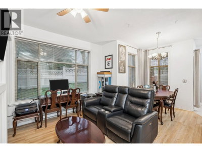 3176 PLATEAU Boulevard | Coquitlam British Columbia | Slide Image Seven
