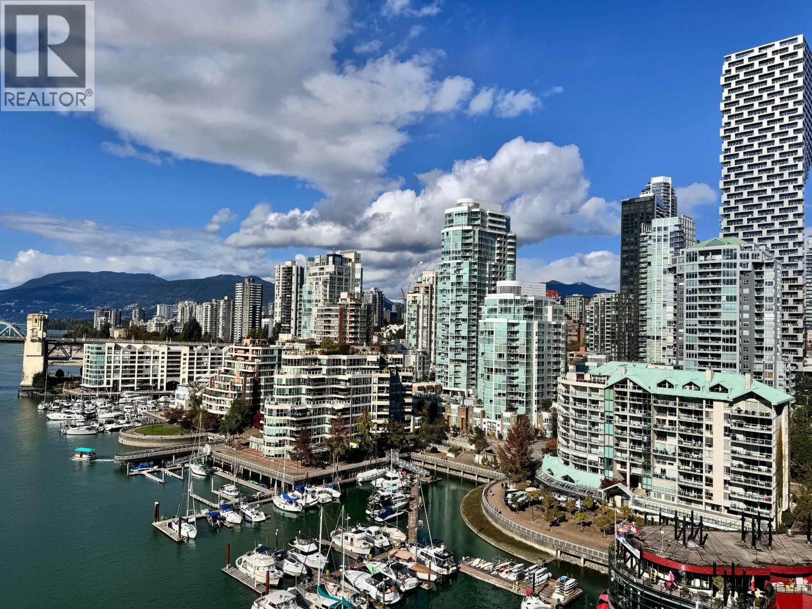 1012 BEACH Avenue, Vancouver, British Columbia V6E 1T7