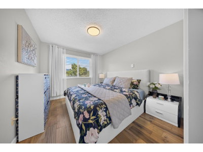 45598 MCINTOSH Drive | Chilliwack British Columbia | Slide Image Four