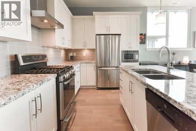 4977 SPRINGS Boulevard | Delta British Columbia | Slide Image Nine