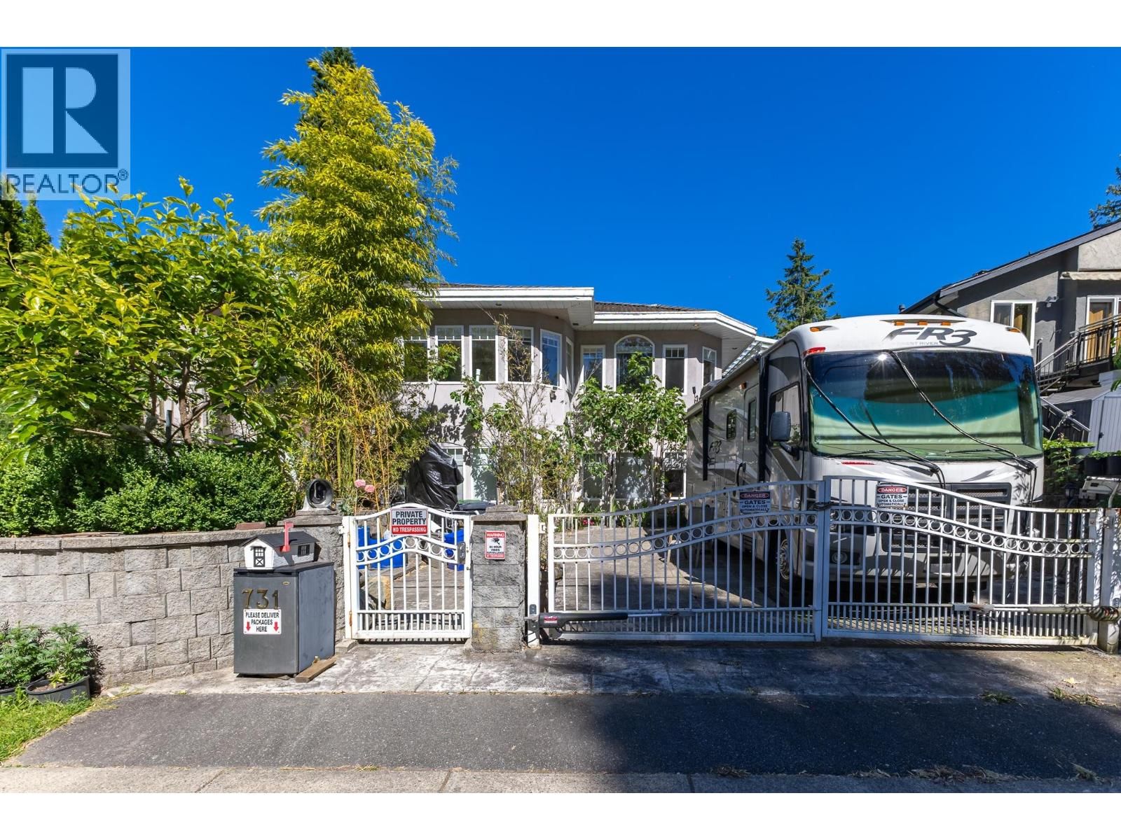 731 GATENSBURY Street, Coquitlam, British Columbia V3J 5H3