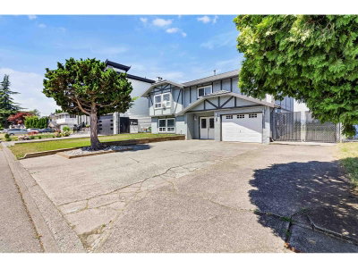 32745 OKANAGAN Drive | Abbotsford British Columbia | Slide Image Four