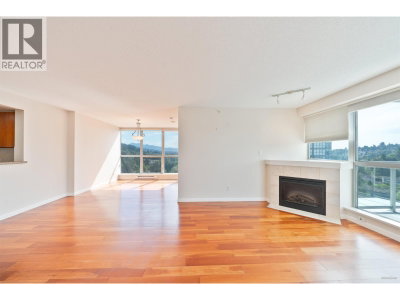 290 NEWPORT Drive | Port Moody British Columbia | Slide Image Four