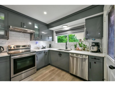 33331 LYNN Avenue | Abbotsford British Columbia | Slide Image Nine