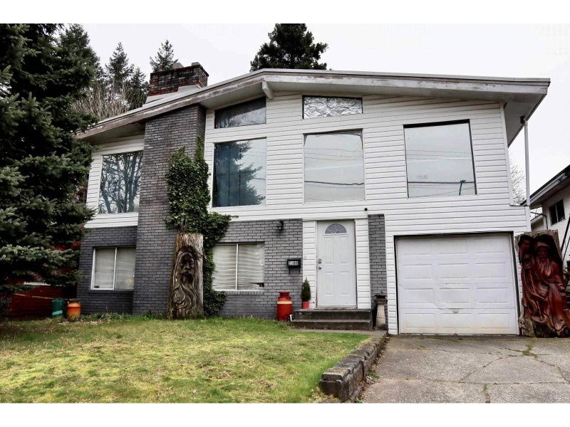 2580 CAMPBELL Avenue Abbotsford British Columbia, V2S 4A4 - 4 Bedrooms Home For Sale