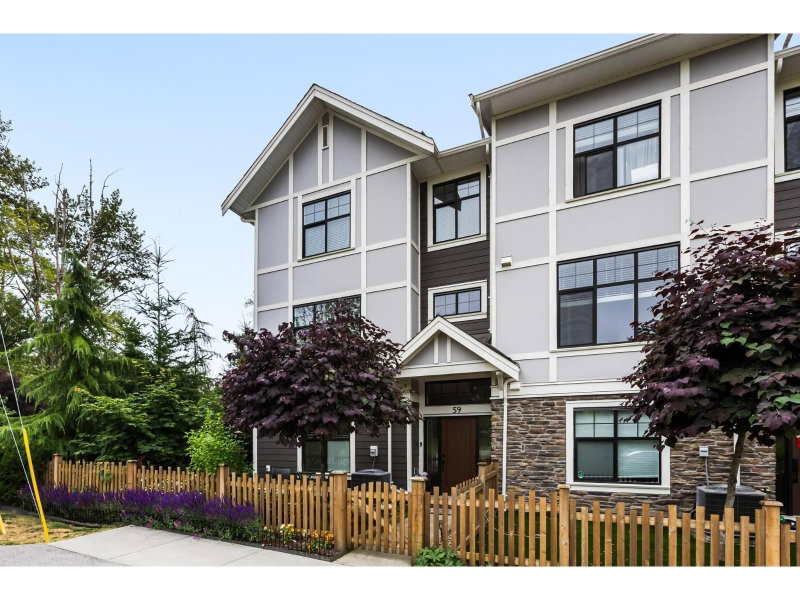 20327 72B Avenue Langley British Columbia, V2Y 4J6 - 4 Bedrooms Condo For Sale