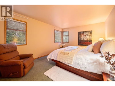 3205 ARBUTUS Drive | Whistler British Columbia | Slide Image Fourteen