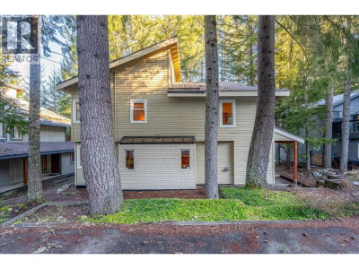 3205 ARBUTUS Drive | Whistler British Columbia | Slide Image Thirty-two