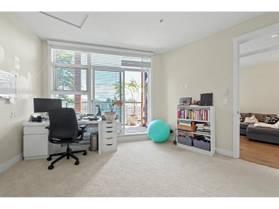 14855 THRIFT Avenue | White Rock British Columbia | Slide Image Twelve
