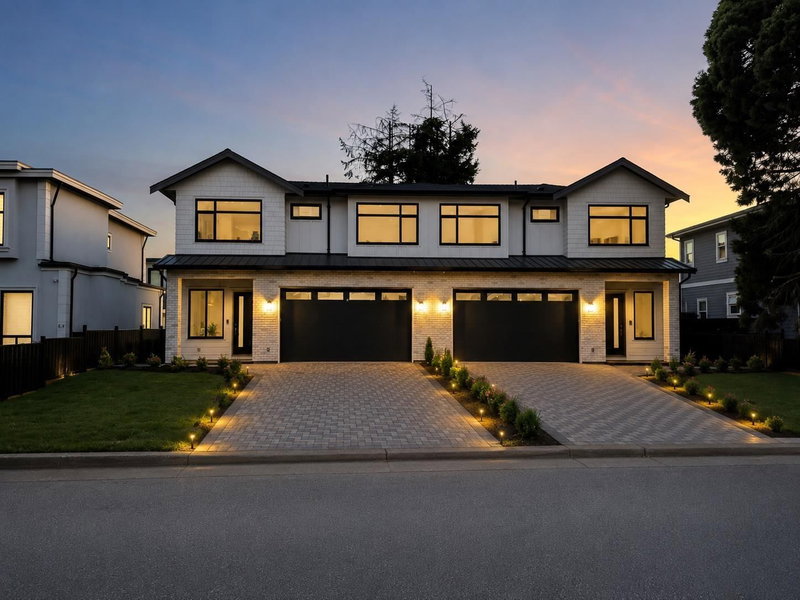 8219 111B Street Delta British Columbia, V4C 4T2 - 6 Bedrooms Home For Sale