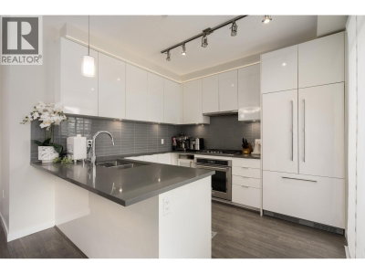 9388 TOMICKI Avenue | Richmond British Columbia | Slide Image Eight