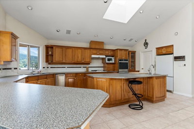 21313 LAKEVIEW Crescent | Hope British Columbia | Slide Image Eleven