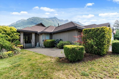 21313 LAKEVIEW Crescent | Hope British Columbia | Slide Image Four