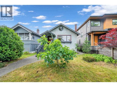 3174 10TH Avenue | Vancouver British Columbia | Slide Image One