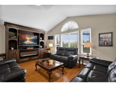 10258 SHEAVES Court | Delta British Columbia | Slide Image Thirteen