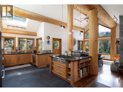 9503 EMERALD Drive | Whistler British Columbia | Slide Image One
